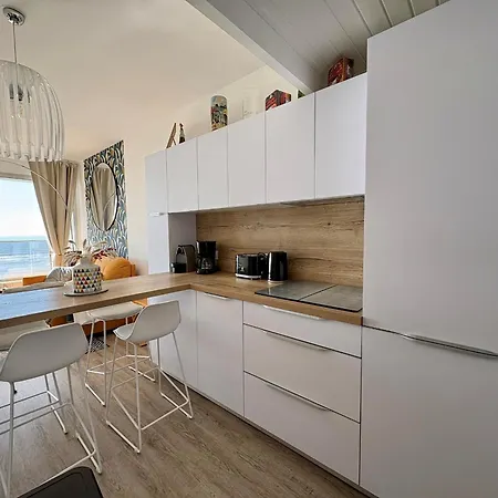 Superbe 2 - Dernier Etage - Parking Privatif Securise - Fr-1-323-593 Lejlighed *